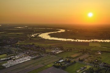 De Lek bij zonsondergang