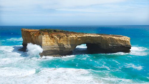 London Arch - Natural Marvel on the Great Ocean Road by Be More Outdoor