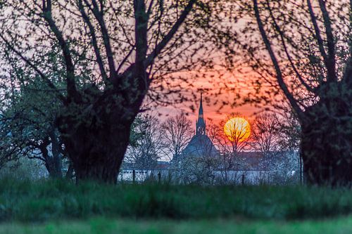 Zonsopkomst boven Schoonhoven
