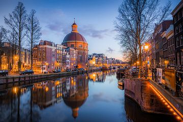The Singel in Amsterdam by Thea.Photo