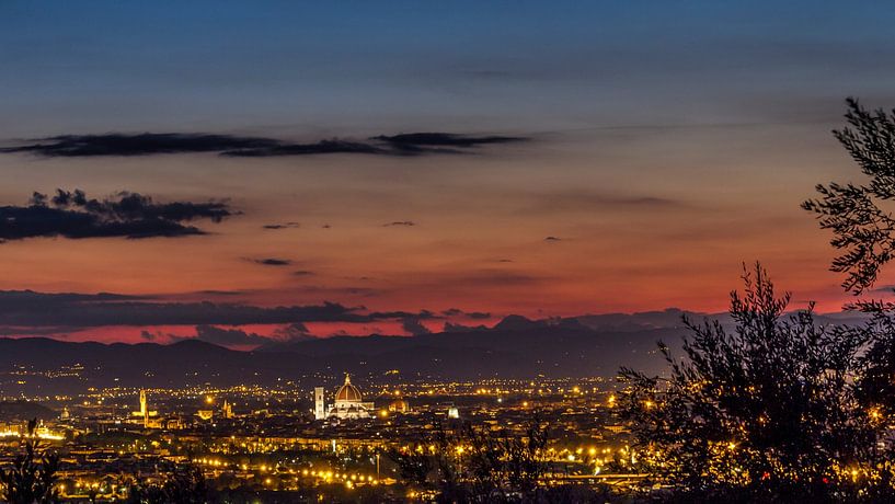 Florence by Hello Pompoyo