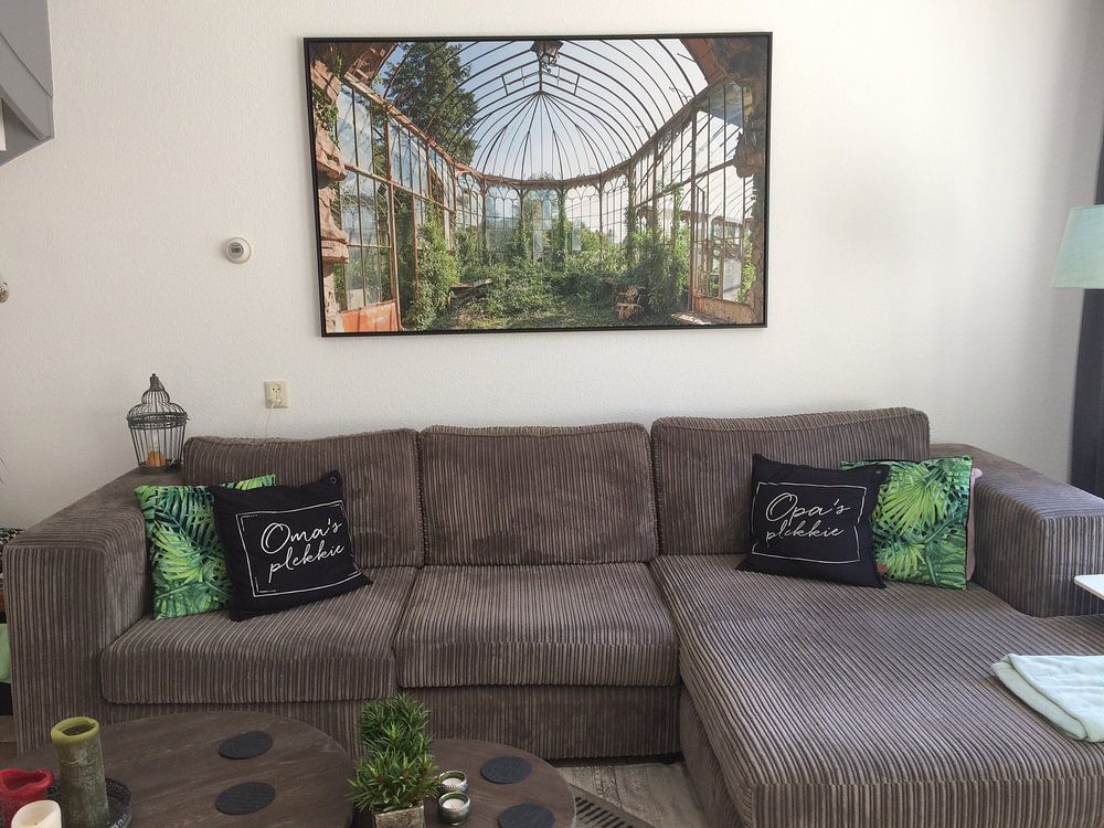 Serre  von Esmeralda holman 