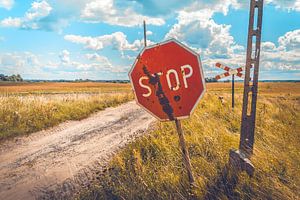 STOP