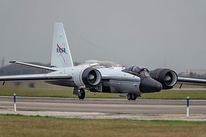 Besonders und schön zu sehen: eine von drei WB-57 JSC auf dem Ellington Airport, fotografiert kurz v