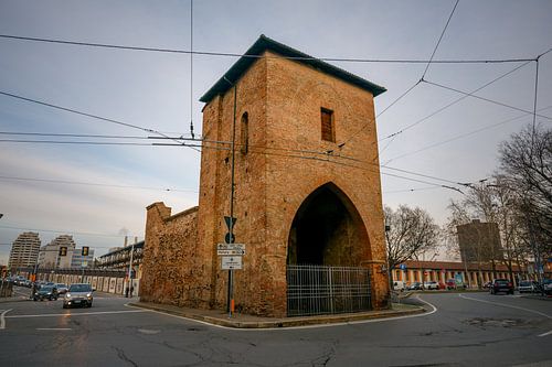 Porta Mascarella in het centrum van Bologna, Italië