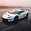Der Lamborghini Huracán EVO White Foggy Road von MIROKKU