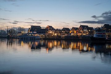 Stadsgezicht Volendam van Manuuu