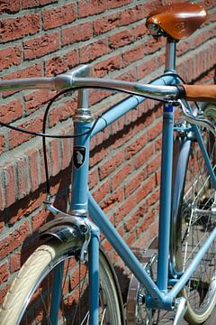 Hippe lichtblauwe fixie fiets