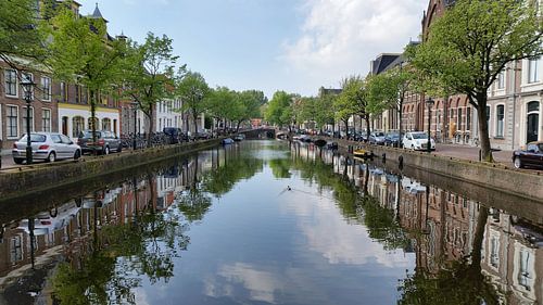 Alkmaarse Oudegracht ( Old Canal) van Paul Franke