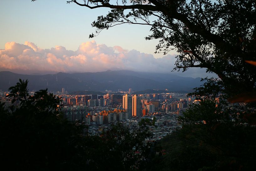 Taipei by Hello Pompoyo