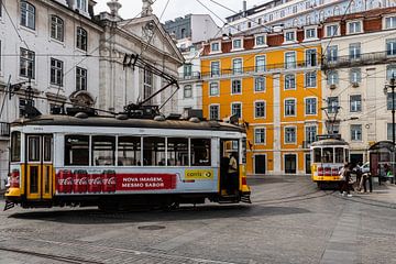 Beroemde trams in Lissabon van Karin Riethoven