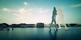 Berlin - Molecule Man by Alexander Voss
