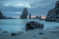 Abendbild der Aiguilles de Port Coton, Belle Ile und Mer von Arthur Puls Photography Miniaturansicht