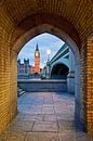 Big Ben gezien vanaf tunnel te Londen van Anton de Zeeuw thumbnail