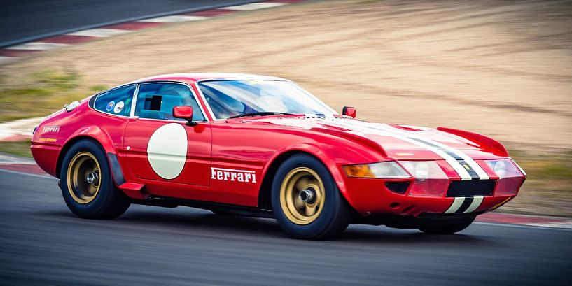 Ferrari 365 GTB/4 Daytona 1970s race car by Sjoerd van der Wal Photography