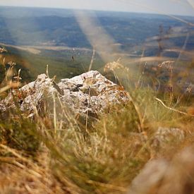 Au sommet d'une montagne en Croatie sur Bo van Vliet