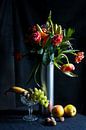 Stilleven van vaas met boeket van rozen en lelies n de stijl van de 17e eeuw van Marianne van der Zee thumbnail