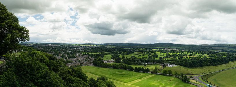 Panorama der Ansicht von Stirling von der Burg aus von Leoniek van der Vliet