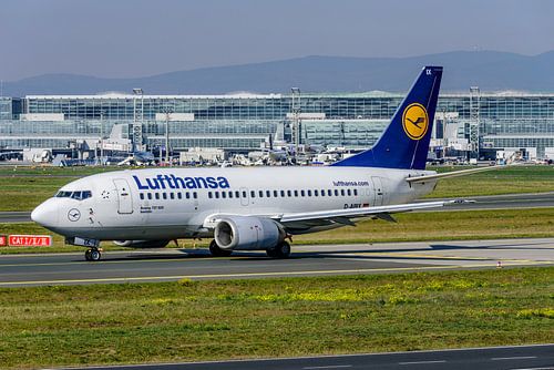 Lufthansa Boeing 737-500 