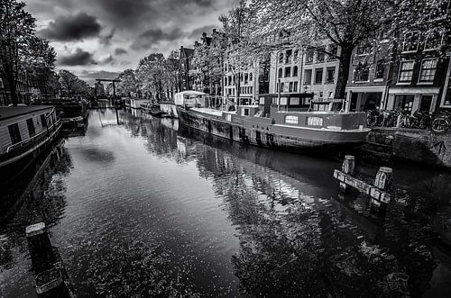 Amsterdam Cityscape I black white