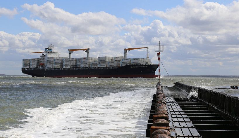 Maersk Nottingham by Patrick Riemens