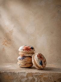 Blumen-Macarons in sanftem Licht