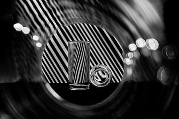 Lijnen en cirkels in zwart-wit van Wim Stolwerk