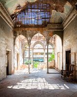 Palais abandonné en grand état de délabrement.