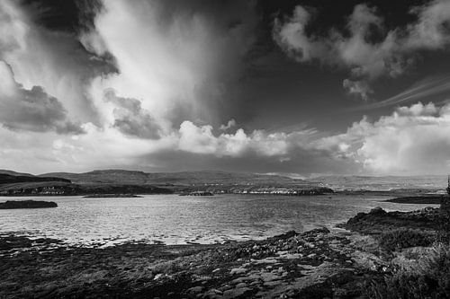 De prachtige, verlaten natuur van Schotland. Isle of Skye in Groot-Brittannië