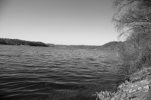 Impressies van het Baldeney-meer in Essen, Duitsland