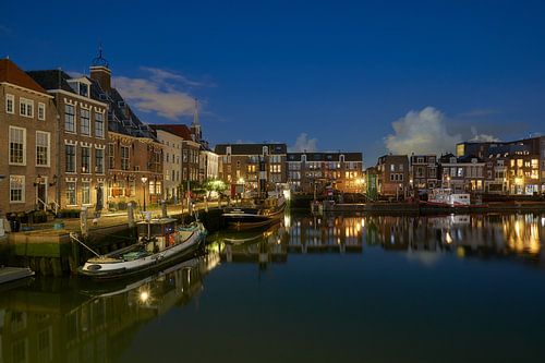 Stadhuiskade aan De Oude Haven De Kolk in Maassluis