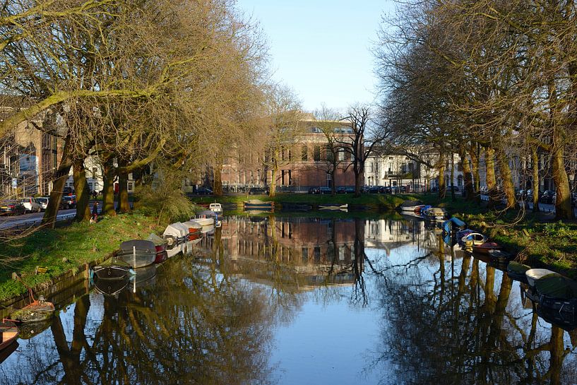 Canal urbain à Utrecht avec Weerdsingel Oostzijde et Asch van Wijckskade par In Utrecht