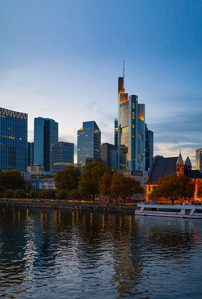 Frankfurt by Hello Pompoyo