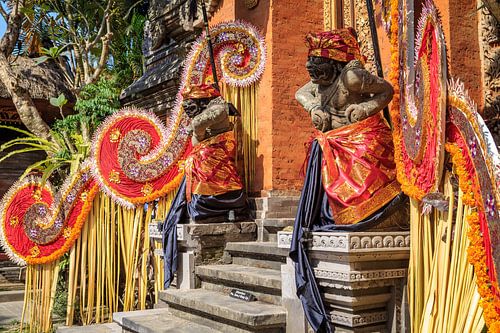 Het koninklijk paleis, bijzonder mooi gedecoreerd voor een speciale ceremonie. Puri Saren Agung Ubud