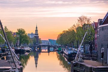 Amsterdamse ochtendgloren by Erik Mus