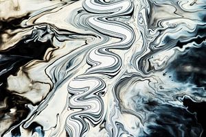 Black-white-blue I