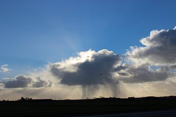 Dreigende Wolken vlak bij Alkmaar  van Elisabeth Eisbach