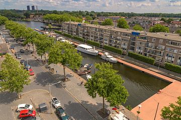 Havenbeeld: skyline van Tilburg gezien vanaf de Piushaven