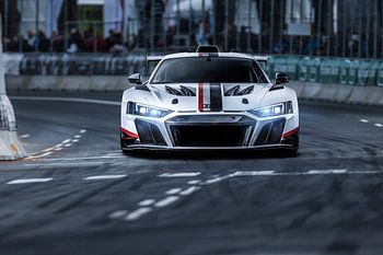 ABT XGT R8 Frontale Front on the race track