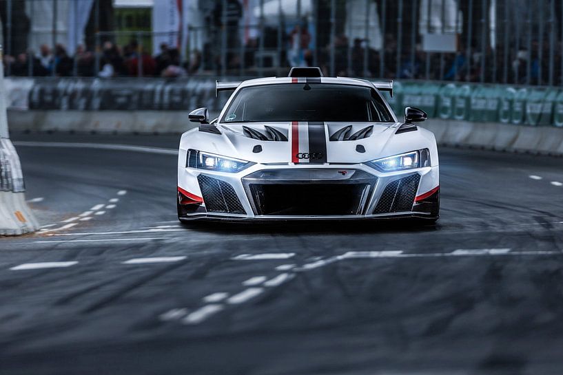 ABT XGT R8 Frontale Front auf der Rennstrecke von Ramon Enzo Wink