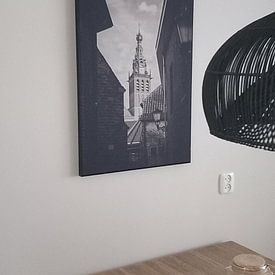 Klantfoto: Doorkijkje naar de Stevenskerk Nijmegen in zwart-wit van Maerten Prins, als ArtFrame