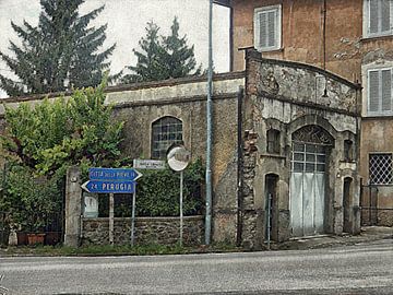 De oude garage in Tavernelle Umbria van Dorothy Berry-Lound