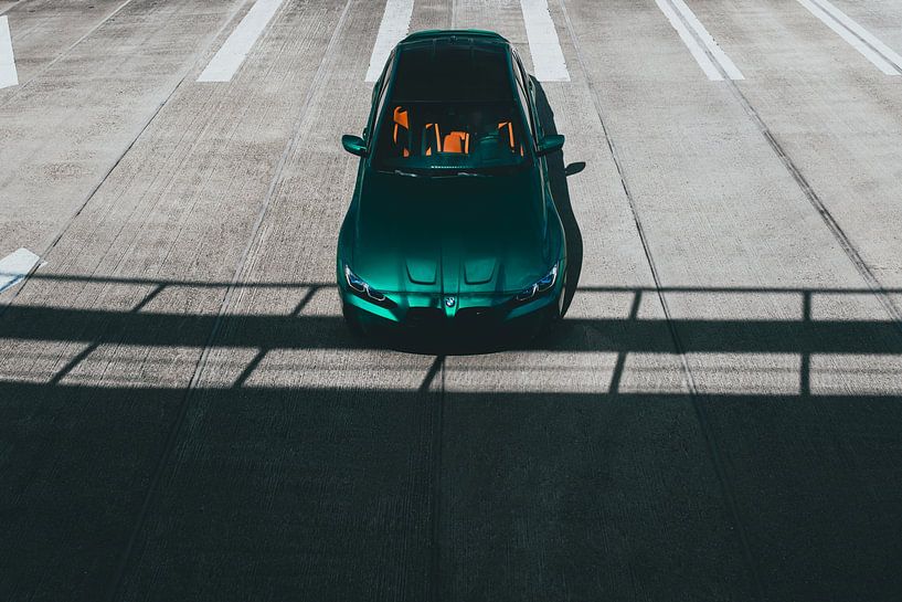 BMW M3 G80 Parking Garage Symétrie Simpliste par Sebastiaan van 't Hoog