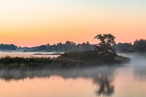 Sunrise at the Braakmankreek in Hook