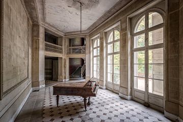 Lost Place - Abandoned Piano van Gentleman of Decay