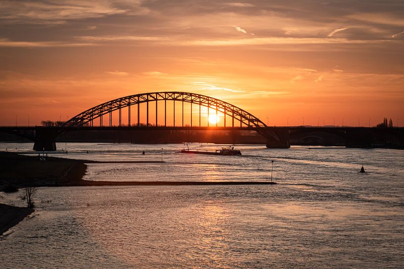 Die Waalbrücke Nijmegen von Femke Straten
