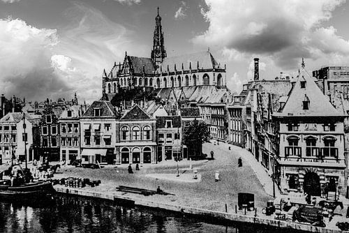 Oud Haarlem de Grote Kerk.