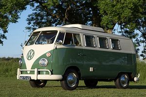 T1 Volkswagen camper van 1967 by Jolanda van Eek en Ron de Jong