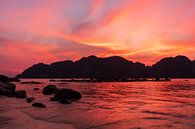 Zonsondergang met rode gloed van Jeroen Berendse thumbnail