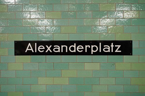 Alexanderplatz metro tegels van Jeroen Götz